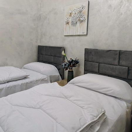 Appartamento Appena Ristrutturato Bologna Centro Storico Экстерьер фото
